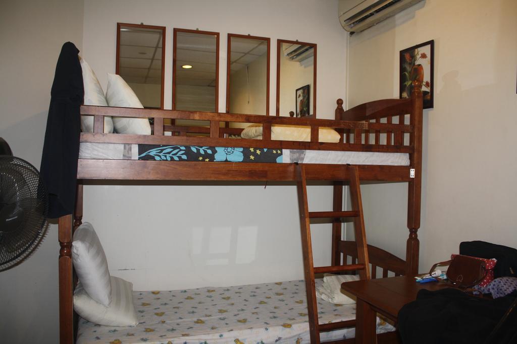 Sensi Backpackers Hostel Kota Kinabalu Room photo