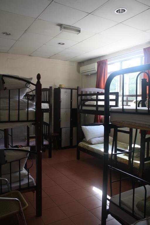 Sensi Backpackers Hostel Kota Kinabalu Room photo