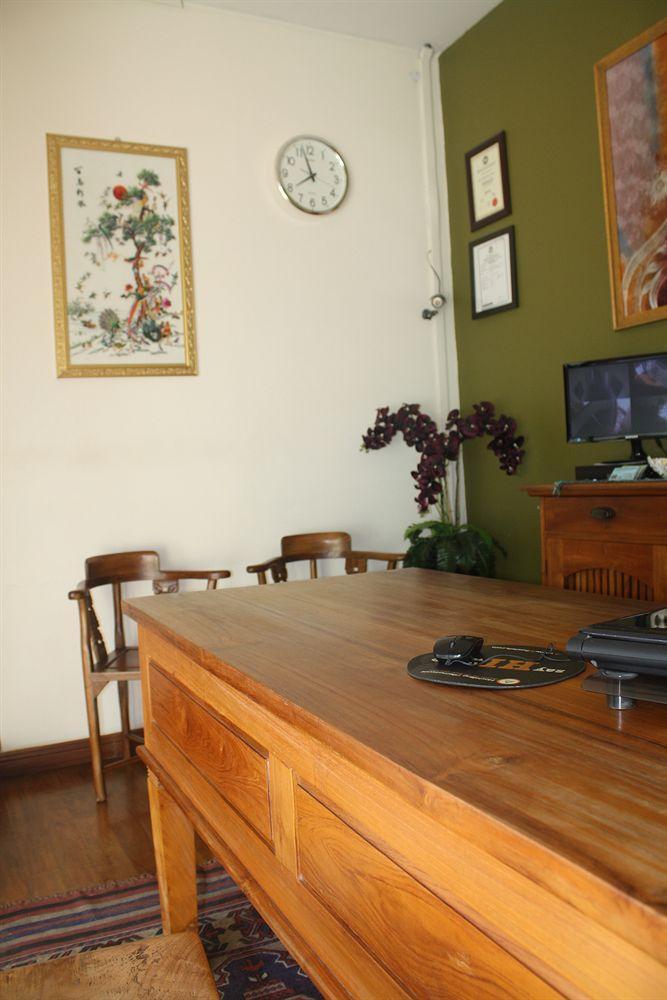 Sensi Backpackers Hostel Kota Kinabalu Exterior photo