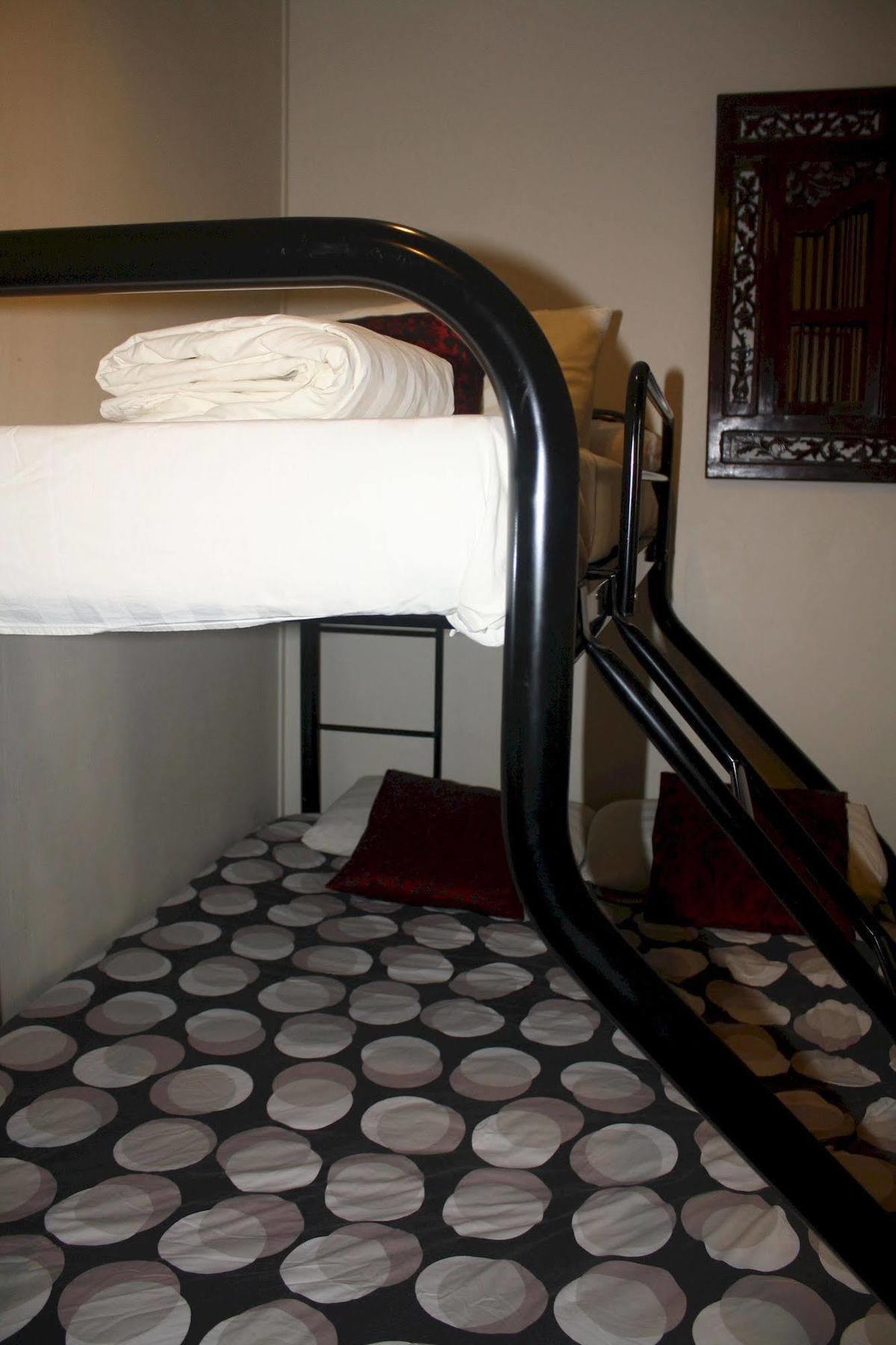Sensi Backpackers Hostel Kota Kinabalu Exterior photo